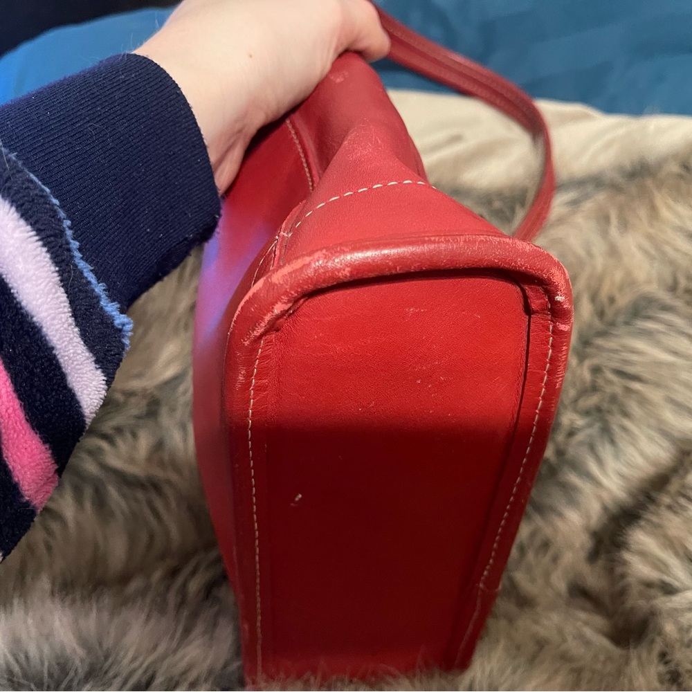 Coach red leather bag - Picture 3 of 9